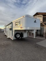 2004 Elite 14' Living Quarters Bunk Bed 4 Horse Trailer